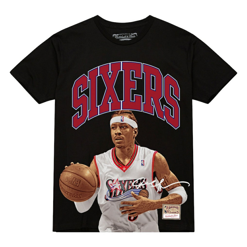 Mitchell & Ness - Allen Iverson Philadelphia 76ers Hardwood Classics Player Arch T-Shirt - Black