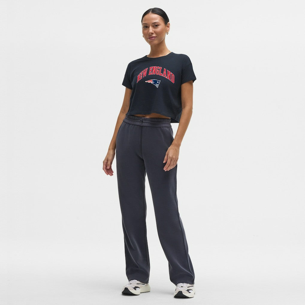 New England Patriots lululemon Women's Cates T-Shirt True Navy - NFL