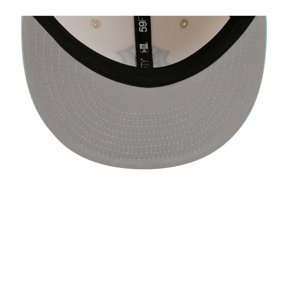 New York Yankees New Era Two-Tone Color Pack 59FIFTY Fitted Hat Lifestyle