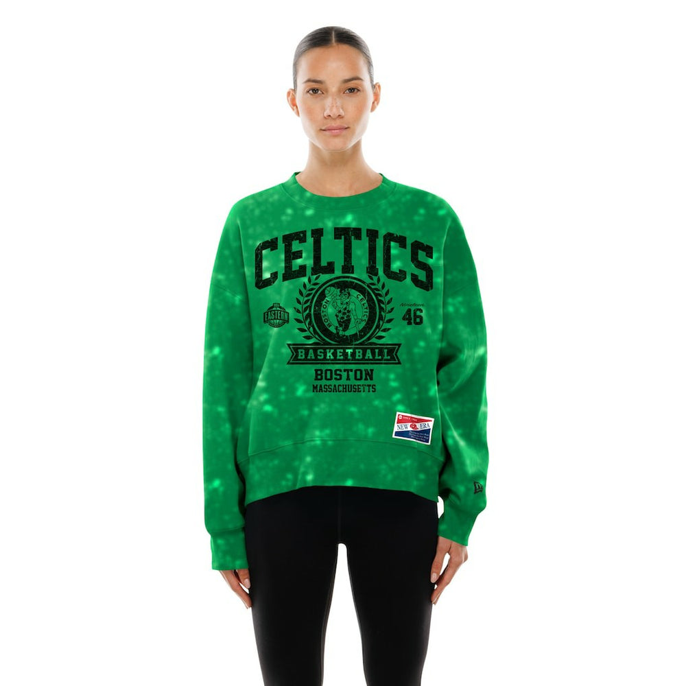 New Era - Boston Celtics Women's Throwback Collection Mineral Wash Crewneck Sweatshirt - Kelly Green