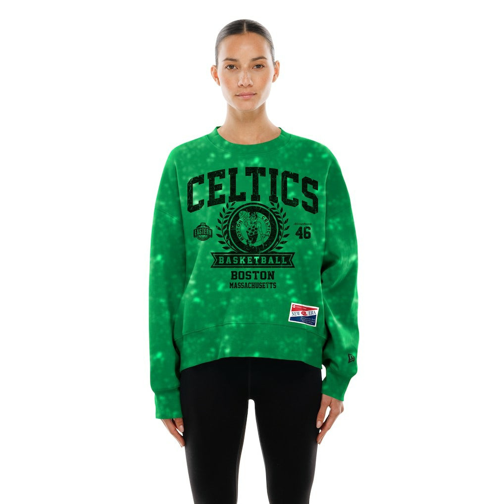 New Era - Boston Celtics Women's Throwback Collection Mineral Wash Crewneck Sweatshirt - Kelly Green