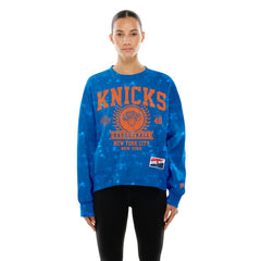 New Era - New York Knicks Women's Throwback Collection Mineral Wash Crewneck Sweatshirt - Blue