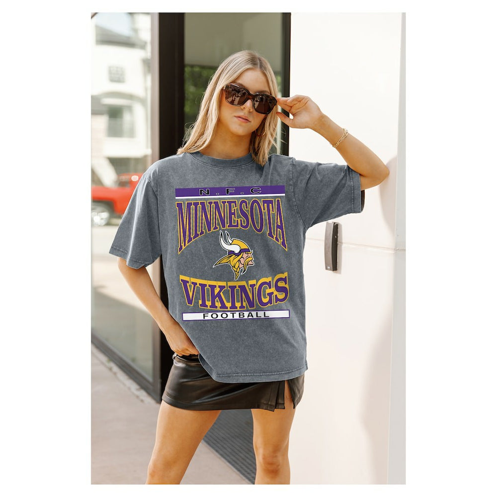Minnesota Vikings Gameday Couture Women's Oversized Classic Grind Washed T-Shirt Gray - NFL