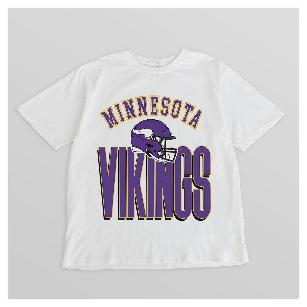 Minnesota Vikings Gameday Couture Women's Oversized Classic Fierce Focus T-Shirt White - NFL
