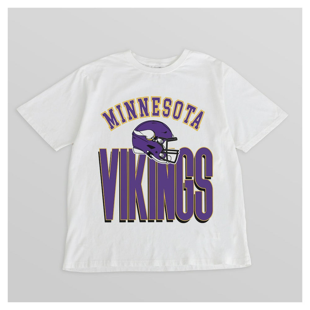 Minnesota Vikings Gameday Couture Women's Oversized Classic Fierce Focus T-Shirt White - NFL