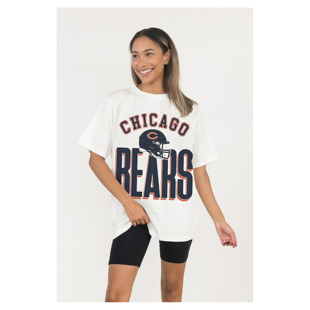 Chicago Bears Gameday Couture Women's Oversized Classic Fierce Focus T-Shirt White - NFL