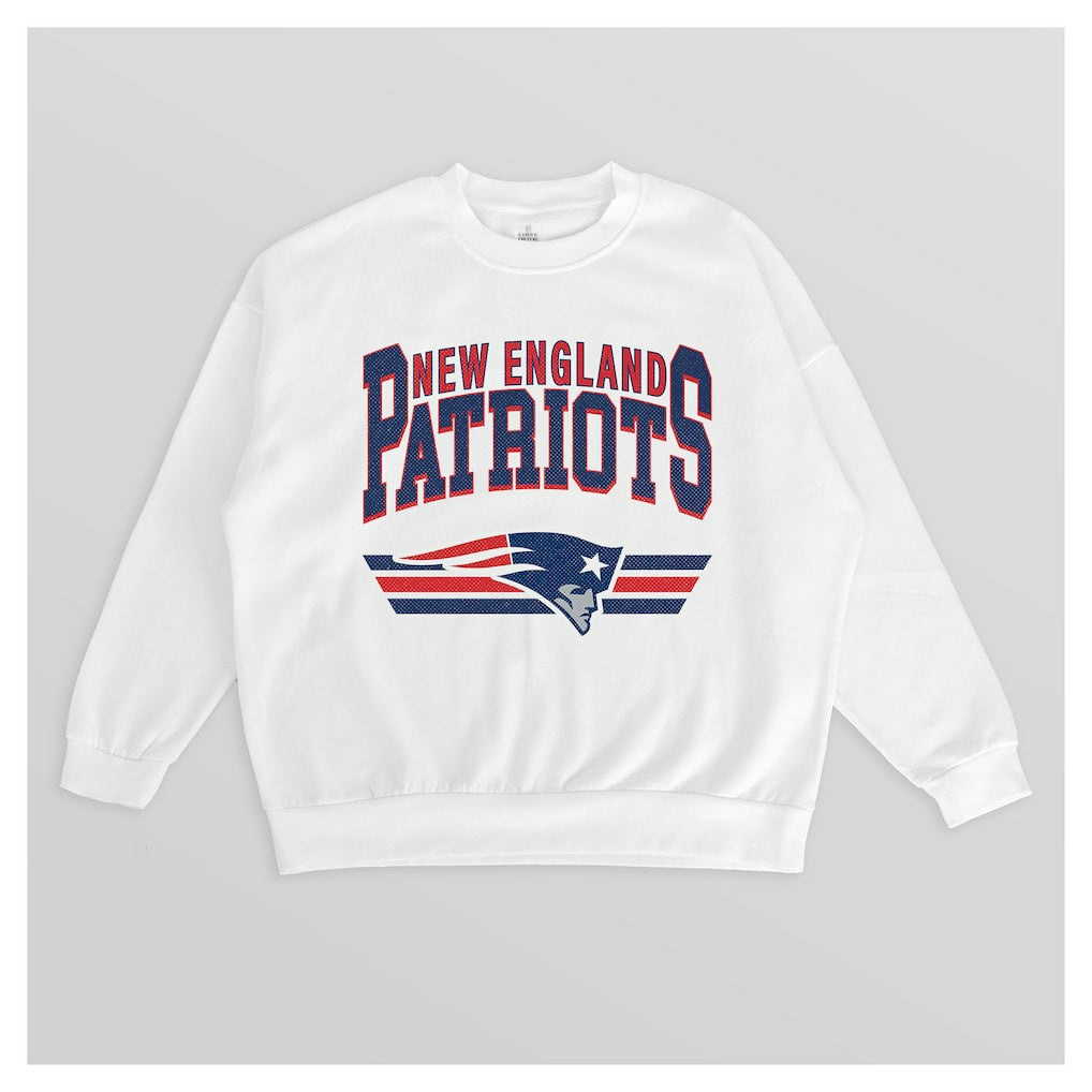 New England Patriots Gameday Couture Women's Swift Strike Premium Oversized Fleece Pullover Sweatshirt White - NFL