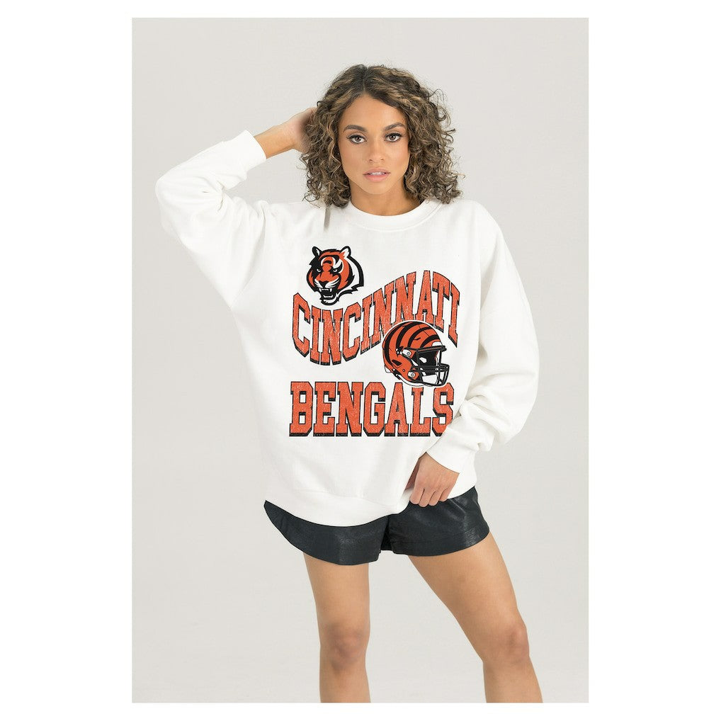 Cincinnati Bengals Gameday Couture Women's Oversized Hard Earned Premium Fleece Pullover Sweatshirt White - NFL