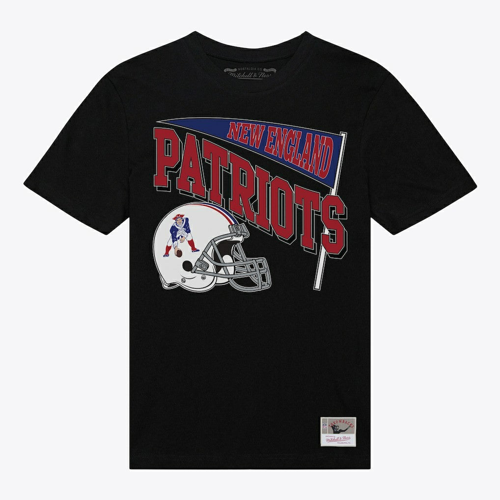 New England Patriots Women's Team Dynamic Boyfriend T-Shirt Black - Mitchell & Ness