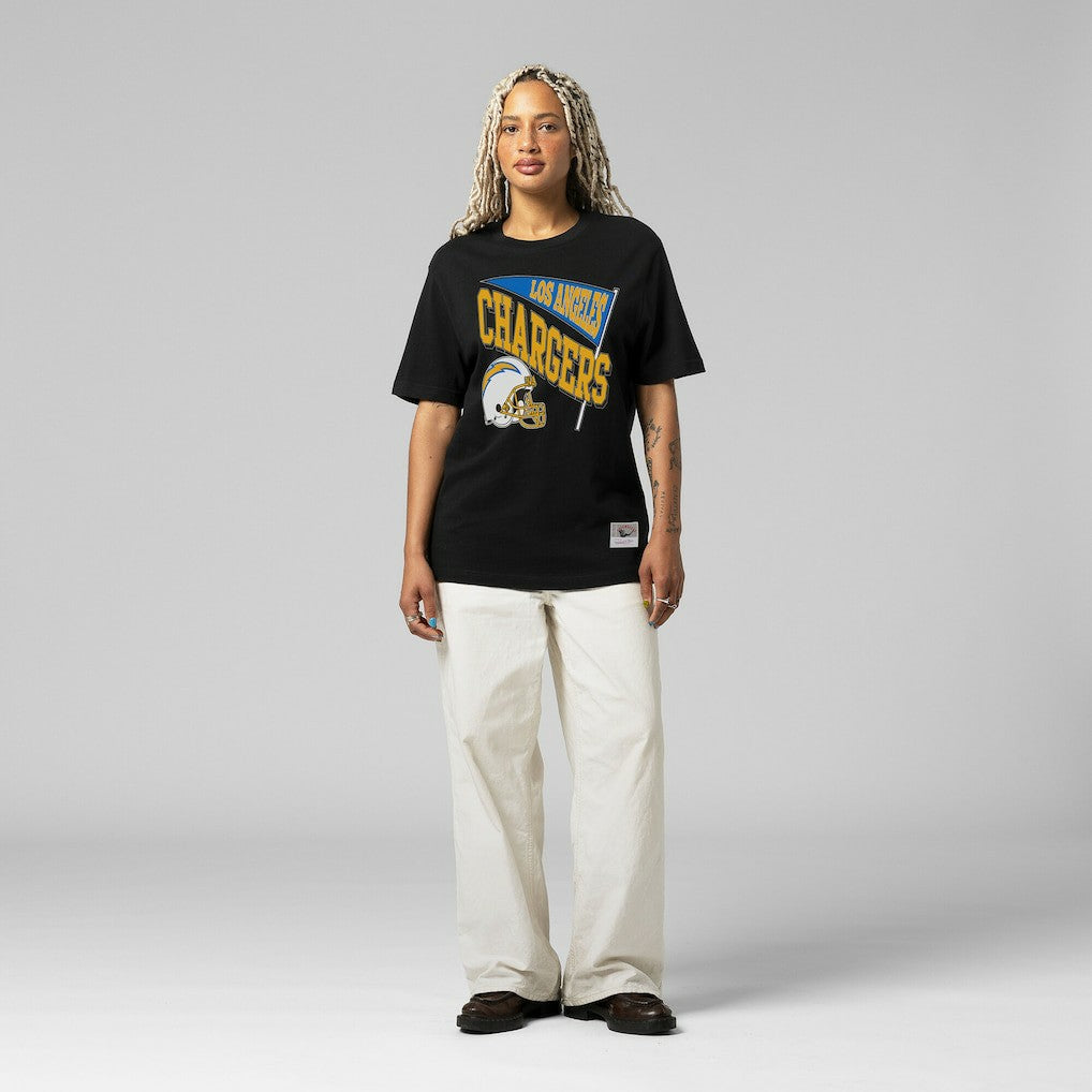 Los Angeles Chargers Women's Team Dynamic Boyfriend T-Shirt Black - Mitchell & Ness