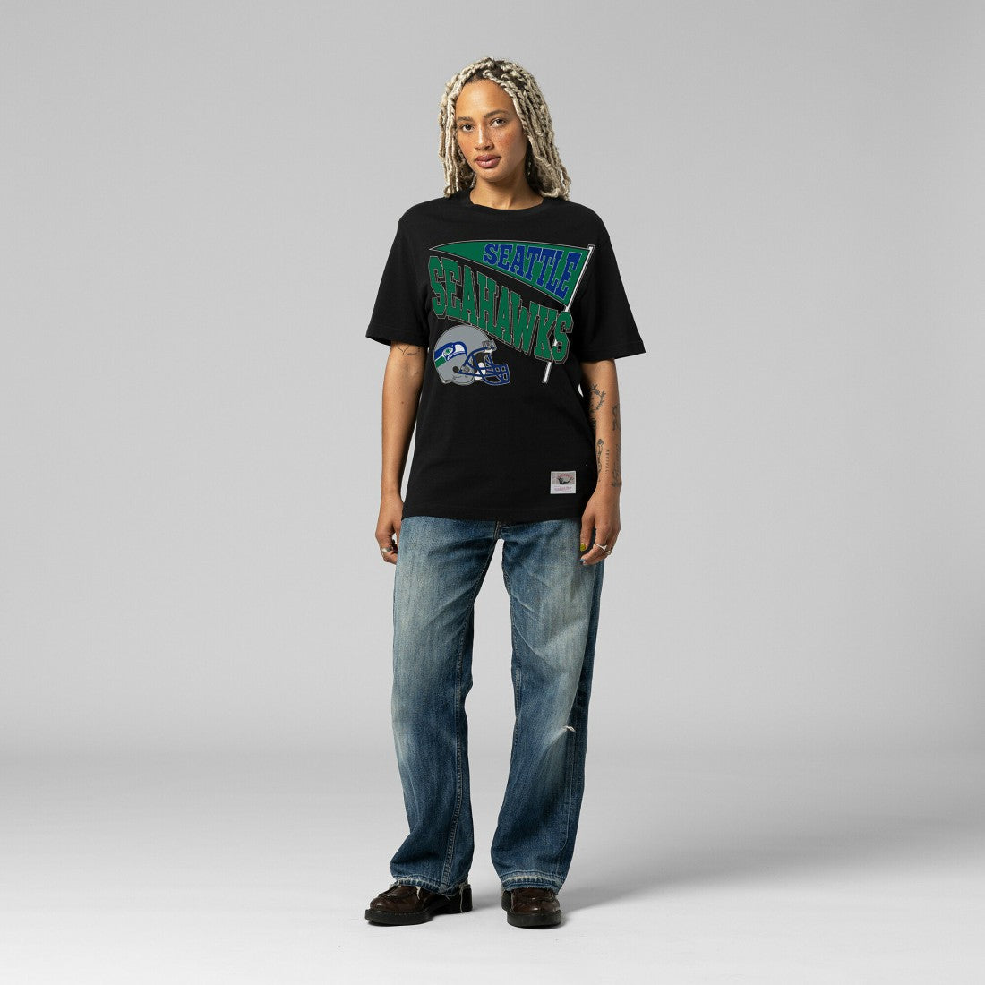 Seattle Seahawks Women's Team Dynamic Boyfriend T-Shirt Black - Mitchell & Ness