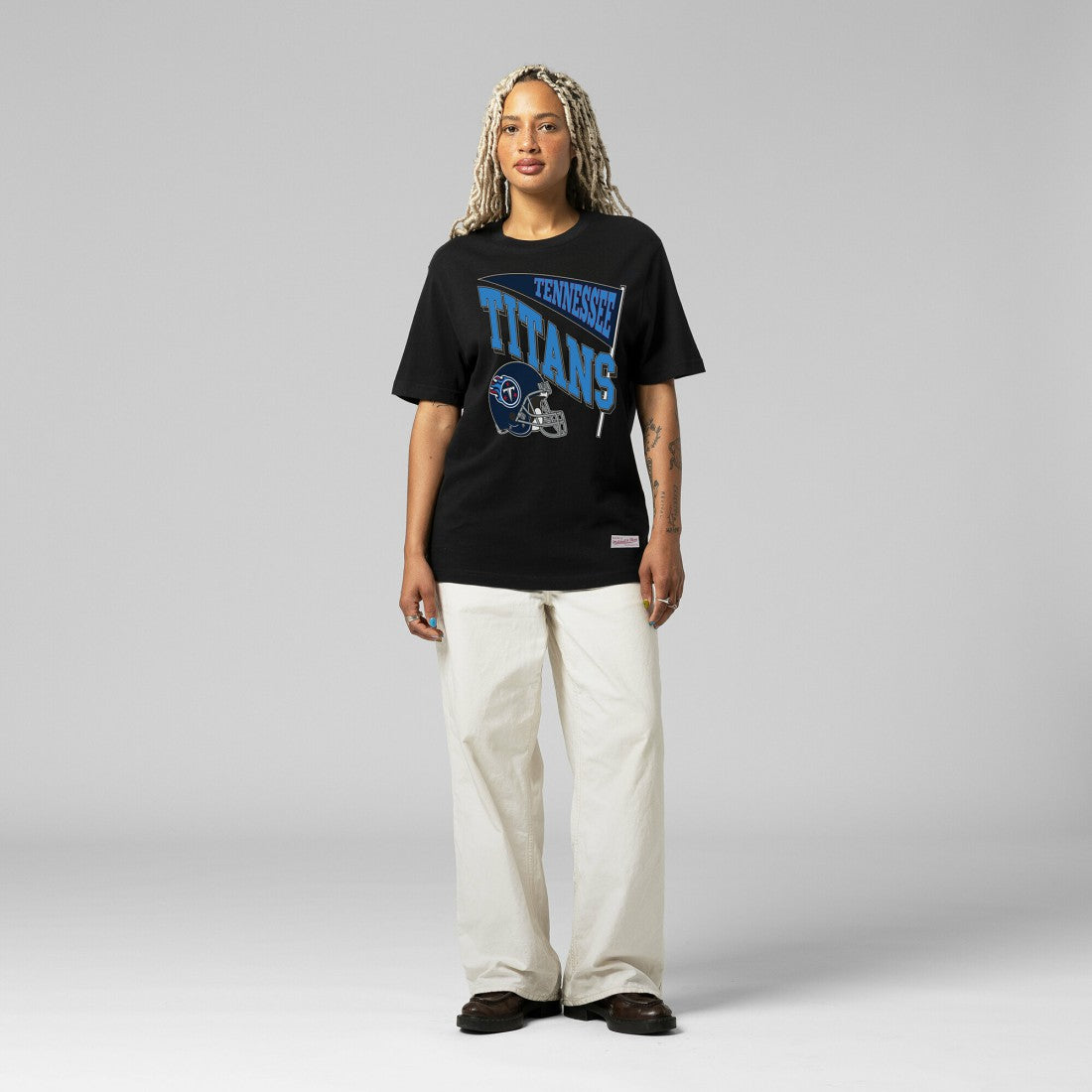 Tennessee Titans Women's Team Dynamic Boyfriend T-Shirt Black - Mitchell & Ness