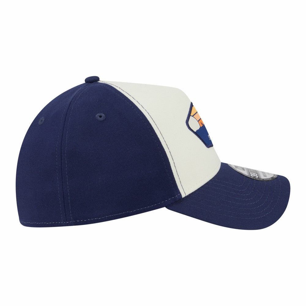 Milwaukee Brewers New Era 2026 Spring Training Fan Pack Gradient 39THIRTY Flex Hat Lifestyle