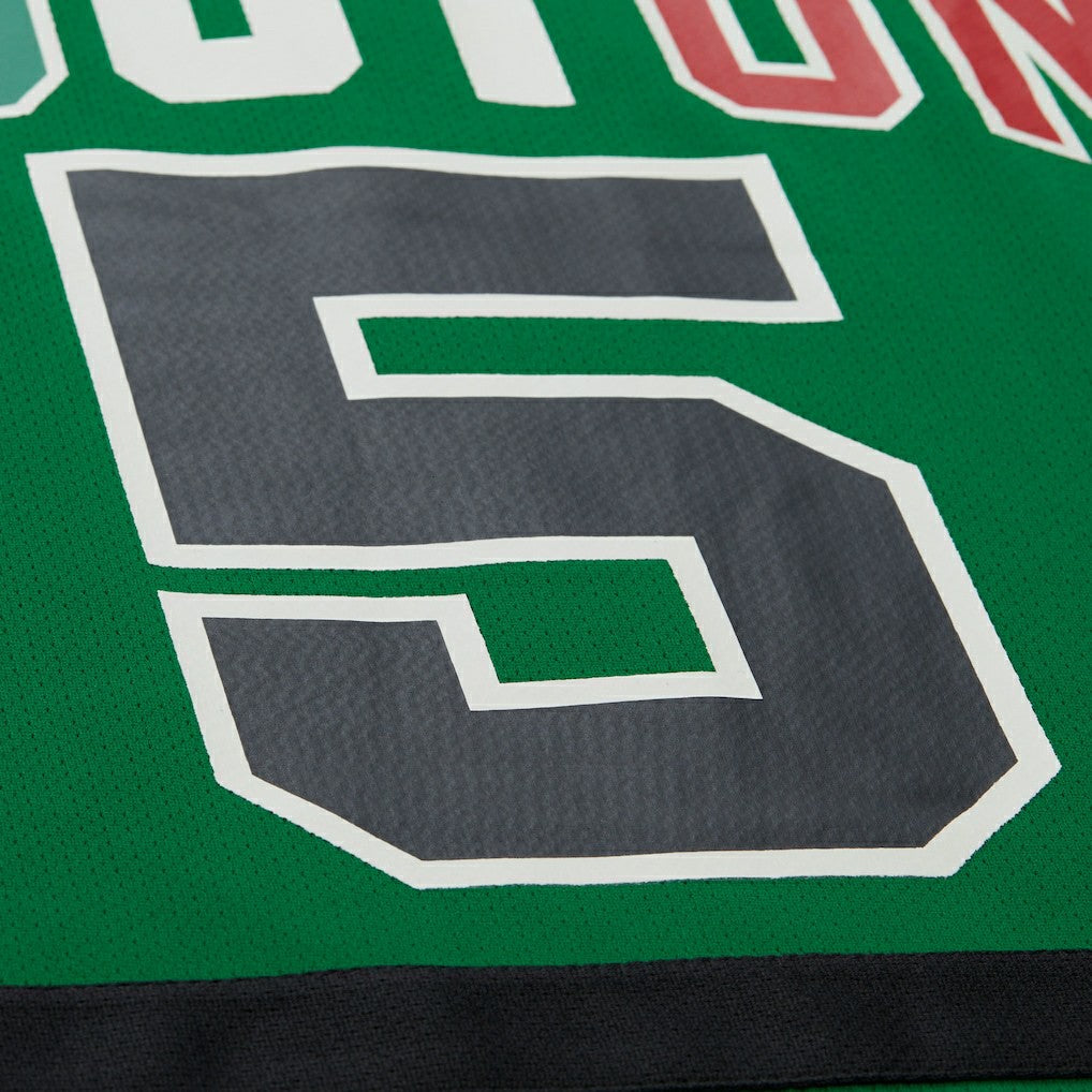 Mitchell & Ness - Kevin Garnett Boston Celtics Unisex Maxxed Out Fashion Hockey Jersey - Kelly Green
