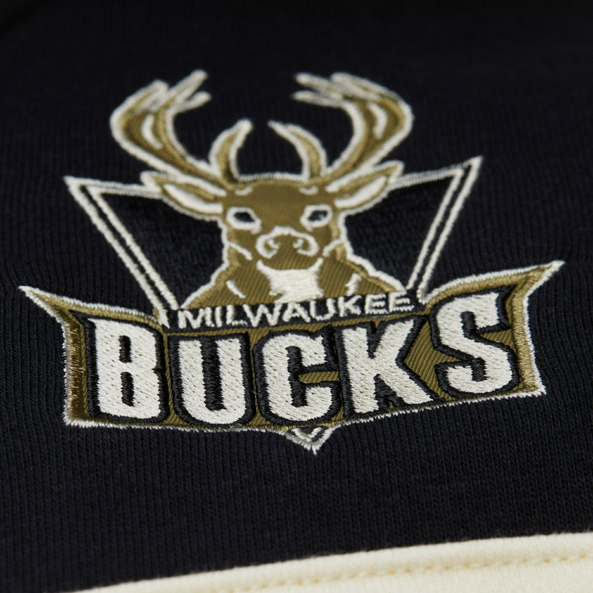 Mitchell & Ness - Milwaukee Bucks Double Clutch Head Coach Hoodie - Olive