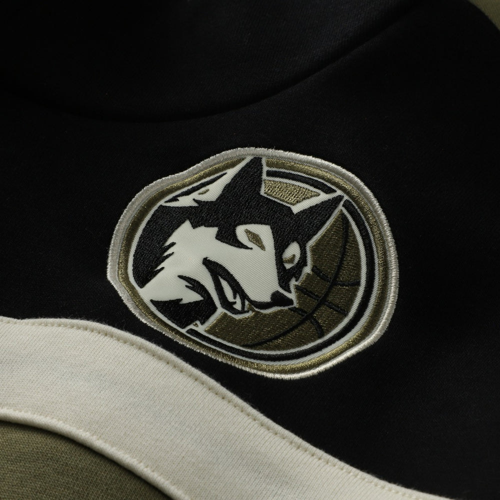 Mitchell & Ness - Minnesota Timberwolves Double Clutch Head Coach Hoodie - Olive/Black