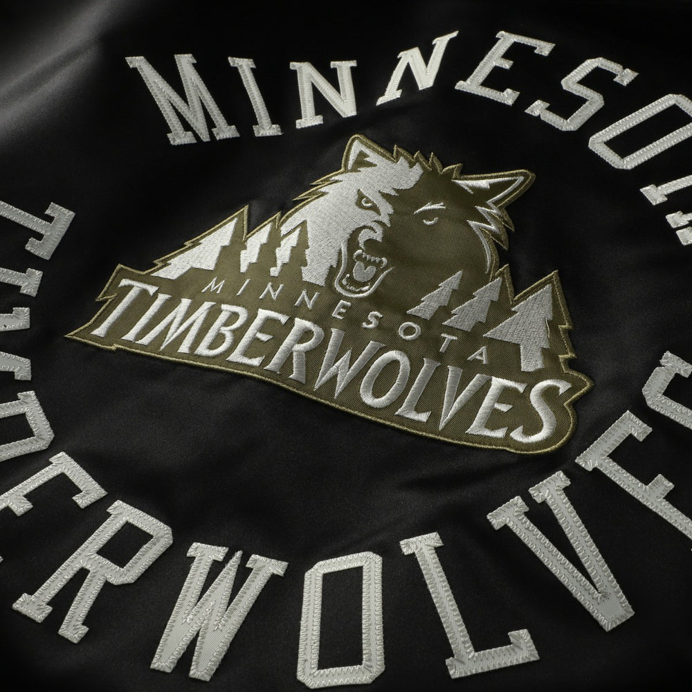 Mitchell & Ness - Minnesota Timberwolves Double Clutch Head Coach Hoodie - Olive/Black