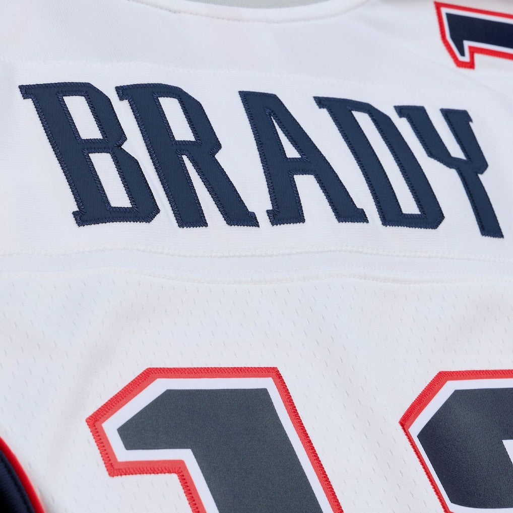 Tom Brady New England Patriots 2000 Legacy Replica Jersey White - Mitchell & Ness
