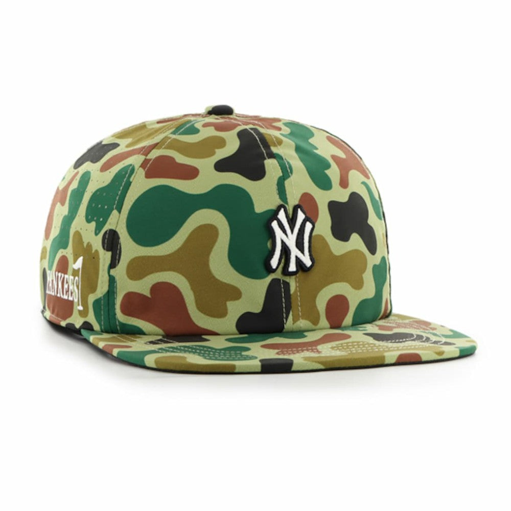 New York Yankees '47 Elevated Greens Captain Adjustable Hat Lifestyle