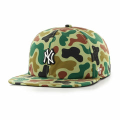 New York Yankees '47 Elevated Greens Captain Adjustable Hat Lifestyle
