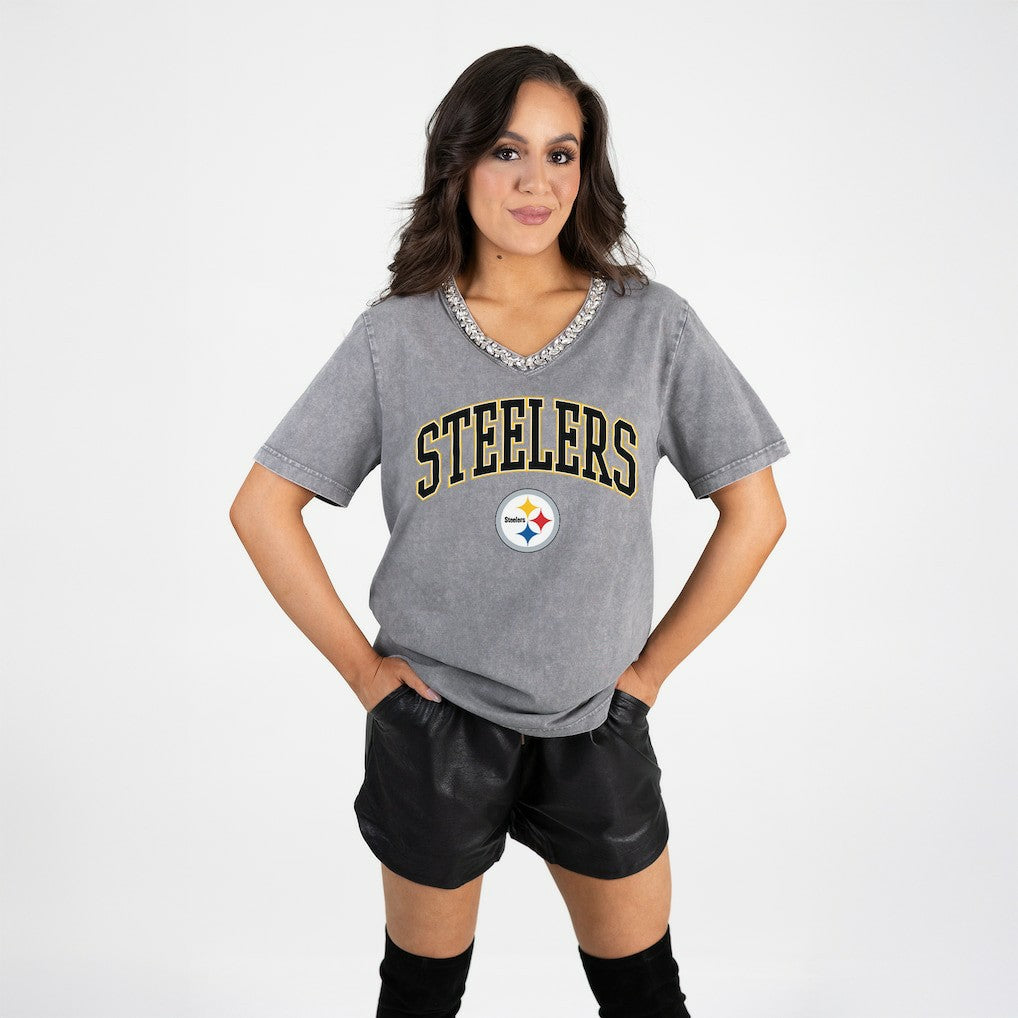 Pittsburgh Steelers Gameday Couture Women's Relaxed Iconic Edge Rhinestone V-Neck T-Shirt Gray - NFL