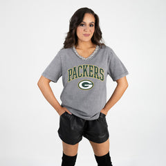 Green Bay Packers Gameday Couture Women's Relaxed Iconic Edge Rhinestone V-Neck T-Shirt Gray - NFL