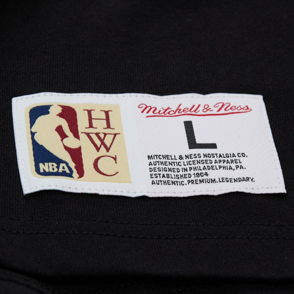 Mitchell & Ness - Miami Heat Unisex Playmaker Vintage Logo T-Shirt - Black
