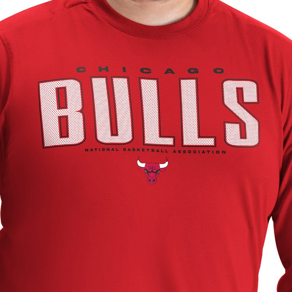 NBA - Chicago Bulls G-III Sports by Carl Banks Adaptive Printed Mesh Effect Long Sleeve T-Shirt - Red