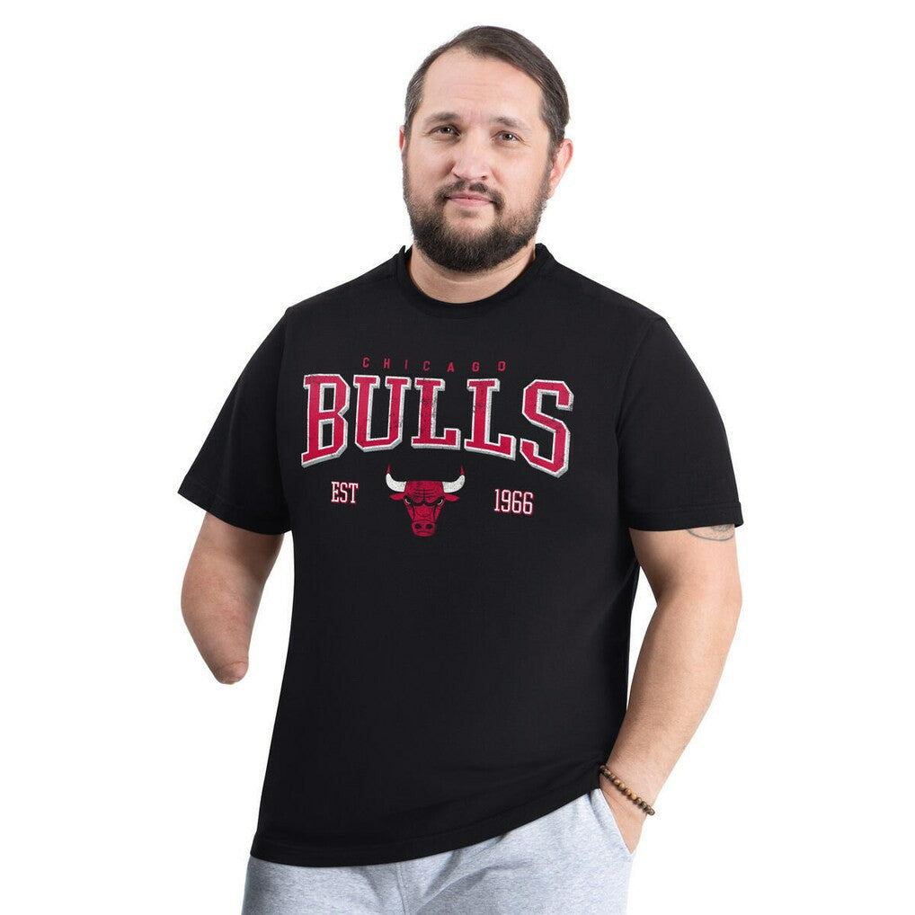 NBA - Chicago Bulls G-III Sports by Carl Banks Adaptive Classic Team Spirit Short Sleeve T-Shirt - Black