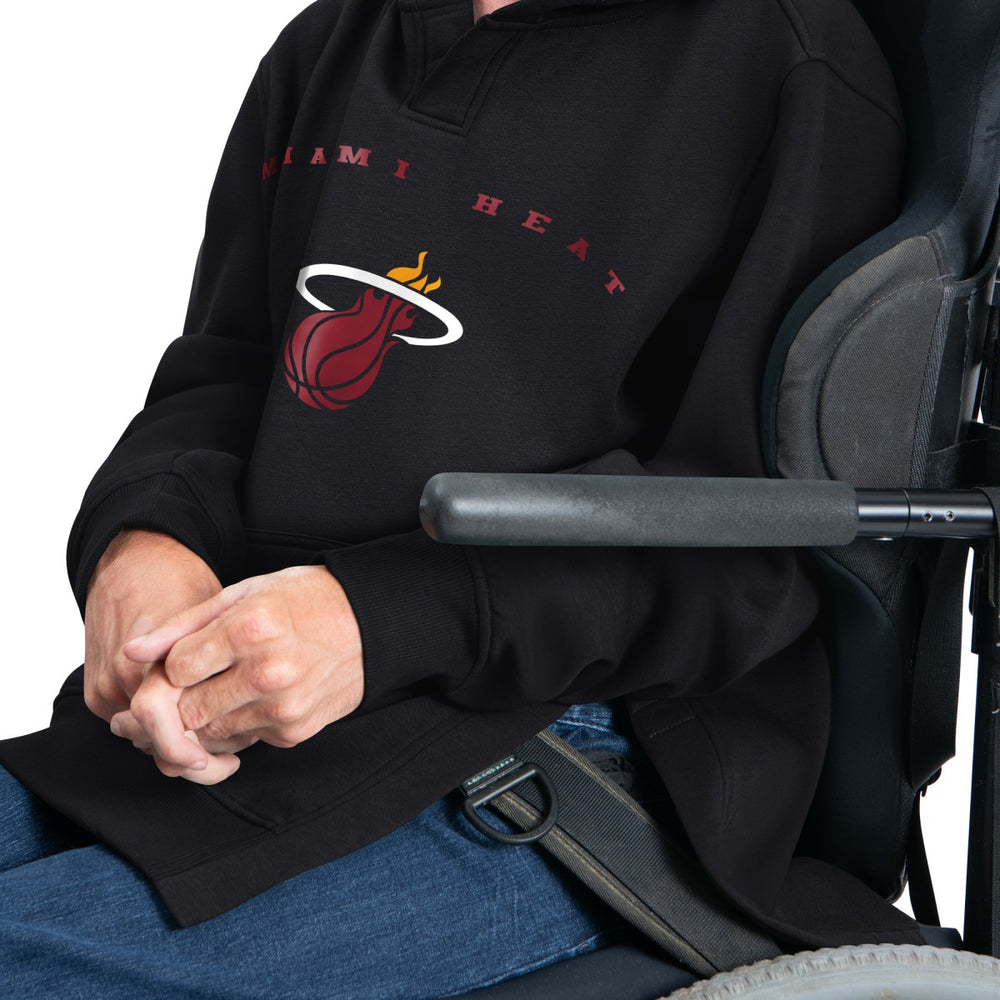 NBA - Miami Heat G-III Sports by Carl Banks Adaptive Team Arc Fleece Hoodie - Black