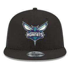 New Era - Charlotte Hornets Core Logo Meshback 9FIFTY Snapback Hat - Black