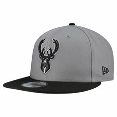 New Era - Milwaukee Bucks Core Logo Storm Gray Two-Tone 9FIFTY Snapback Hat - Gray