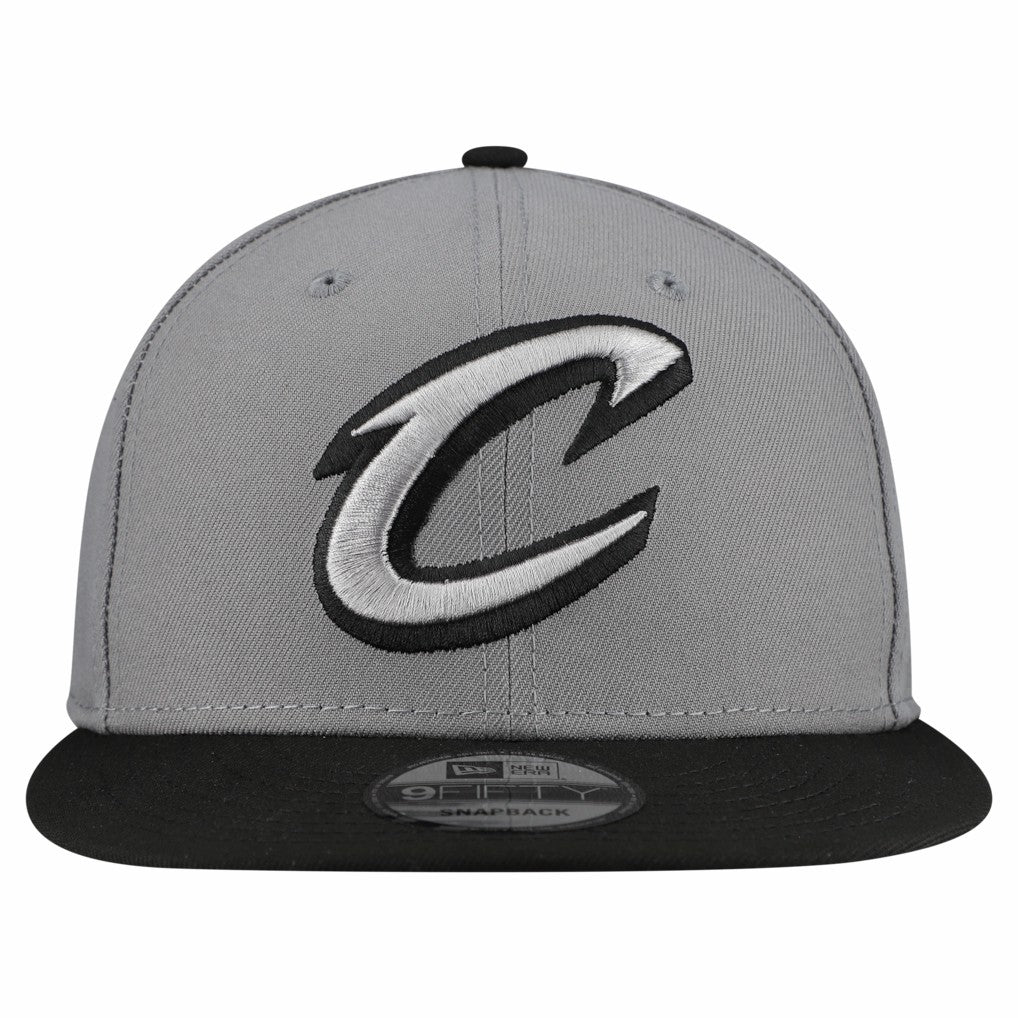 New Era - Cleveland Cavaliers Core Logo Storm Gray Two-Tone 9FIFTY Snapback Hat - Gray