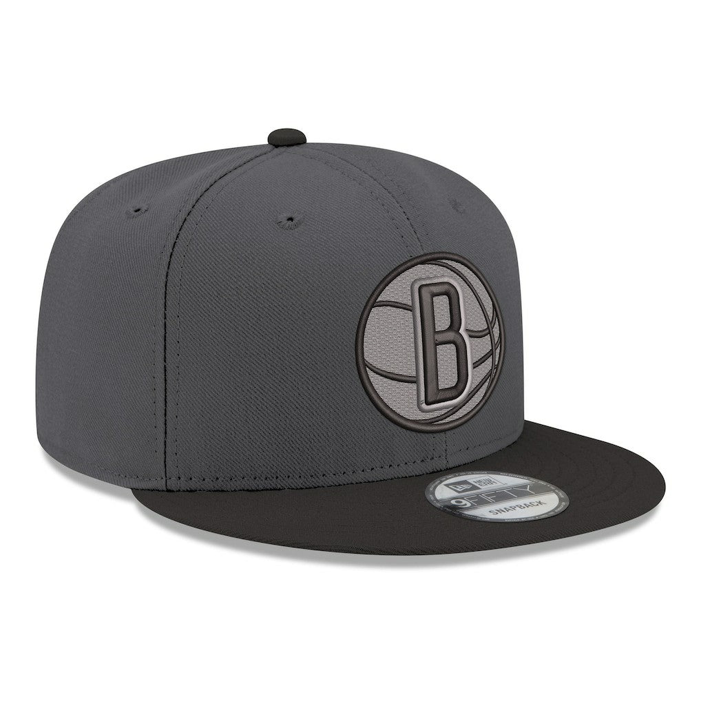 New Era - Brooklyn Nets Logo 2-Tone 9FIFTY Snapback Hat - Gray/Black