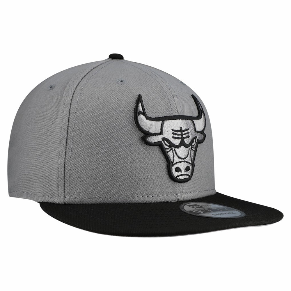 New Era - Chicago Bulls Core Logo Storm Gray Two-Tone 9FIFTY Snapback Hat - Gray