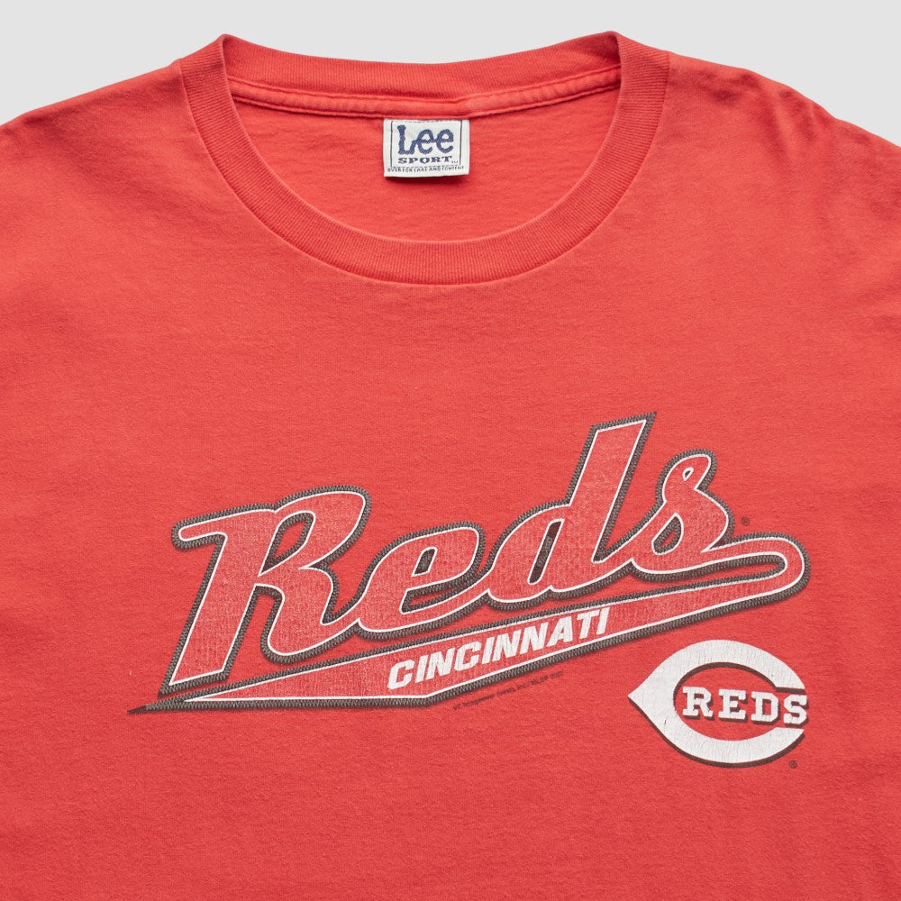 Cincinnati Reds Lee Apparel 2000s T-Shirt On Sale