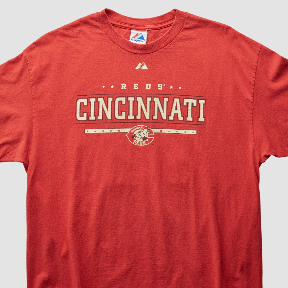 Cincinnati Reds Majestic 2000s T-Shirt Near Me