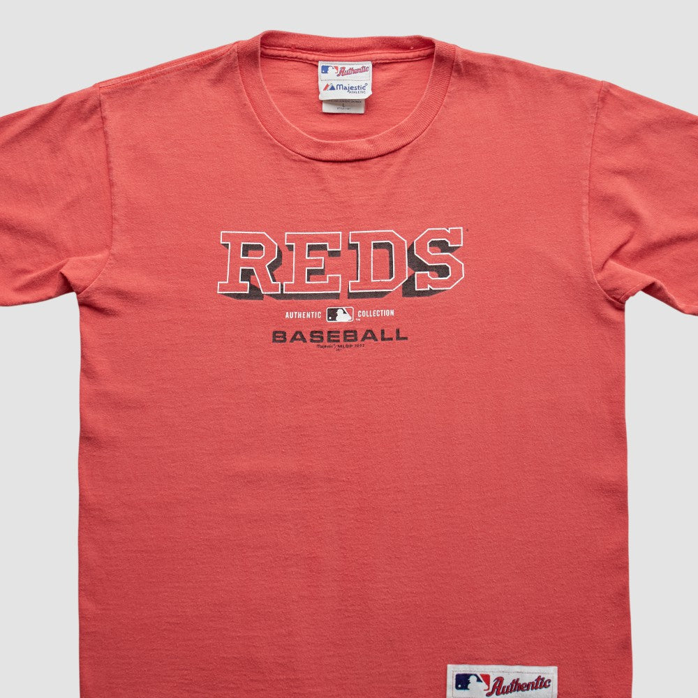 Cincinnati Reds Majestic 2002 T-Shirt On Sale