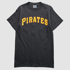 Pittsburgh Pirates Majestic 2000s T-Shirt Lifestyle