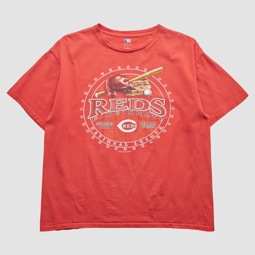 Cincinnati Reds Genuine Merchandise 2010 T-Shirt Lifestyle