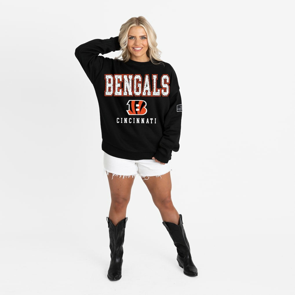 Cincinnati Bengals Gameday Couture Women's Oversized Level Up Black Label Premium Fleece Sweatshirt Black - NFL