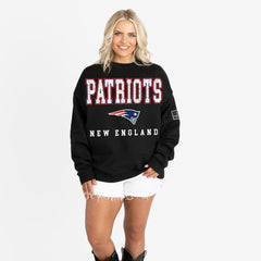 New England Patriots Gameday Couture Women's Oversized Level Up Black Label Premium Fleece Sweatshirt Black - NFL