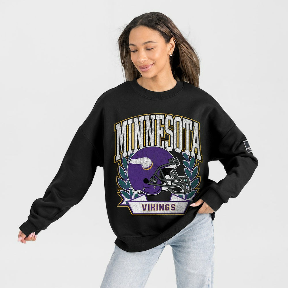 Minnesota Vikings Gameday Couture Women's Oversized Victory Lane Black Label Premium Fleece Sweatshirt Black - NFL