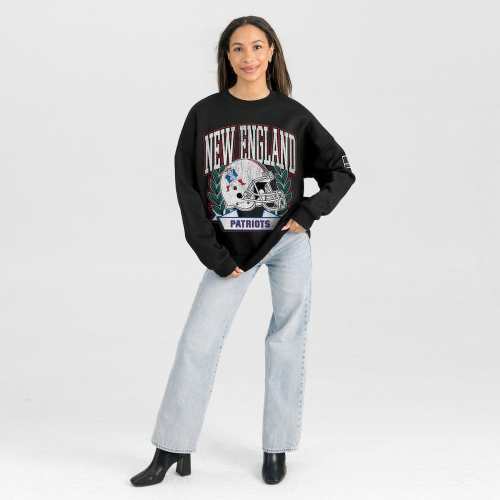 New England Patriots Gameday Couture Women's Oversized Victory Lane Black Label Premium Fleece Sweatshirt Black - NFL
