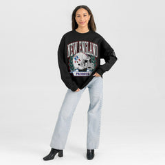 New England Patriots Gameday Couture Women's Oversized Victory Lane Black Label Premium Fleece Sweatshirt Black - NFL