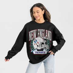 New England Patriots Gameday Couture Women's Oversized Victory Lane Black Label Premium Fleece Sweatshirt Black - NFL