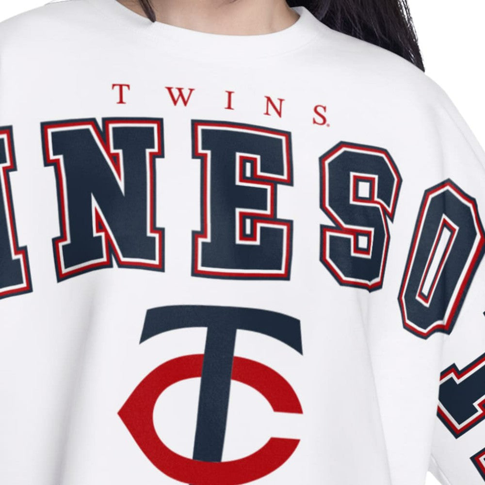 Minnesota Twins G-III 4Her by Carl Banks Women's Bleachers Cropped Pullover Sweatshirt Lifestyle