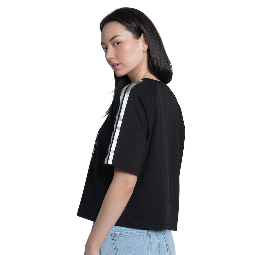 Chicago Cubs G-III 4Her by Carl Banks Women's Classic Play Cropped T-Shirt Lifestyle