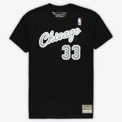 Mitchell & Ness - Scottie Pippen Chicago Bulls Unisex Hardwood Classics Reload 3.0 T-Shirt - Black