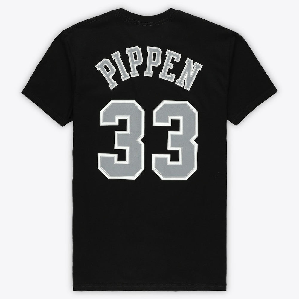 Mitchell & Ness - Scottie Pippen Chicago Bulls Unisex Hardwood Classics Reload 3.0 T-Shirt - Black